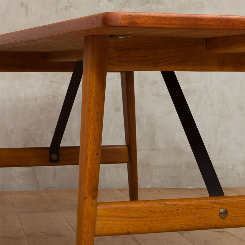 Vintage Borge Mogensen Hunting coffee table in teak