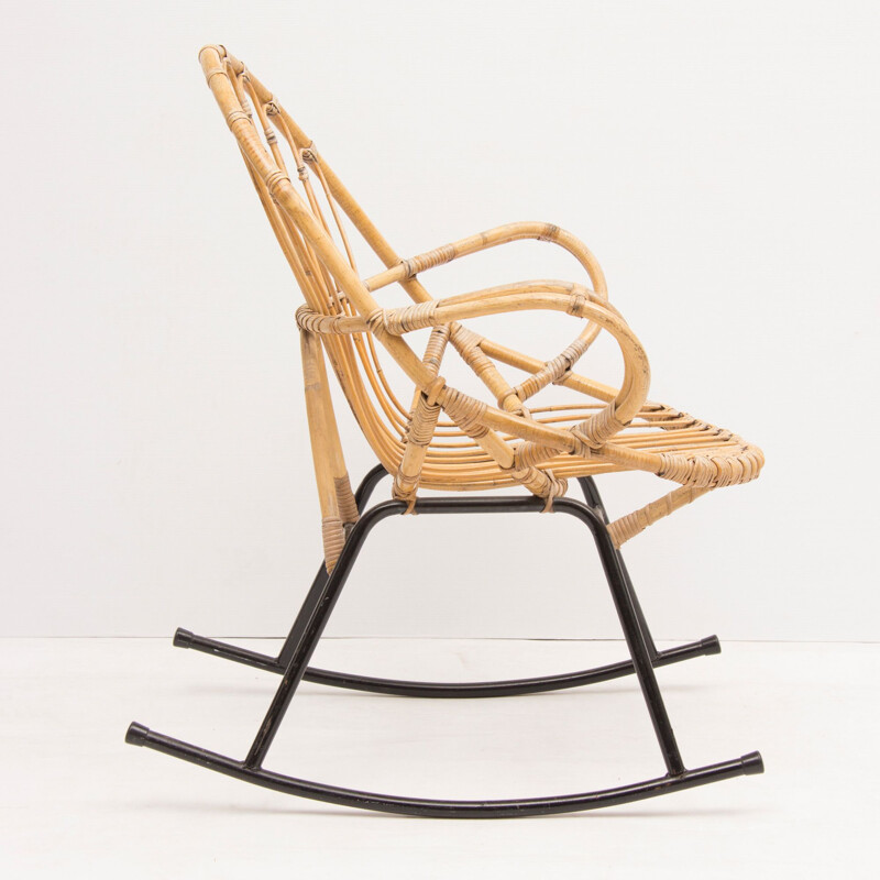 Vintage rocking chair in rattan by Rohe Schommelstoel 1960s