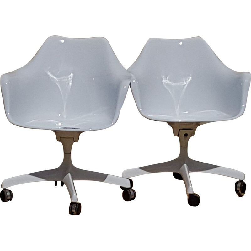 Paire de fauteuils vintage Executive Tulipe pour Knoll en fibre de verre blanc 1960