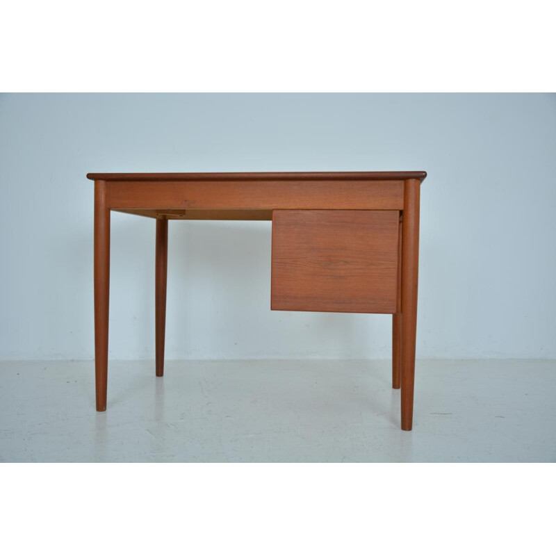 Vintage desk By The Mogensen Model 131 by Saborg M-bler