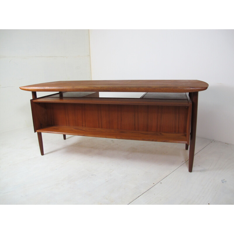 Vintage danish executive desk in teakwood 1950s