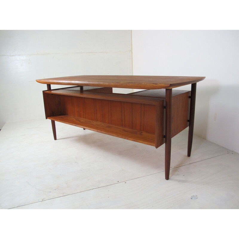 Vintage danish executive desk in teakwood 1950s