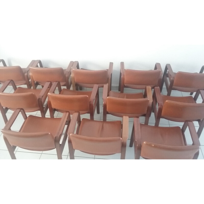 Suite de 12 fauteuils vintage collaborateurs de direction AG BARCELONA série  EVEREST