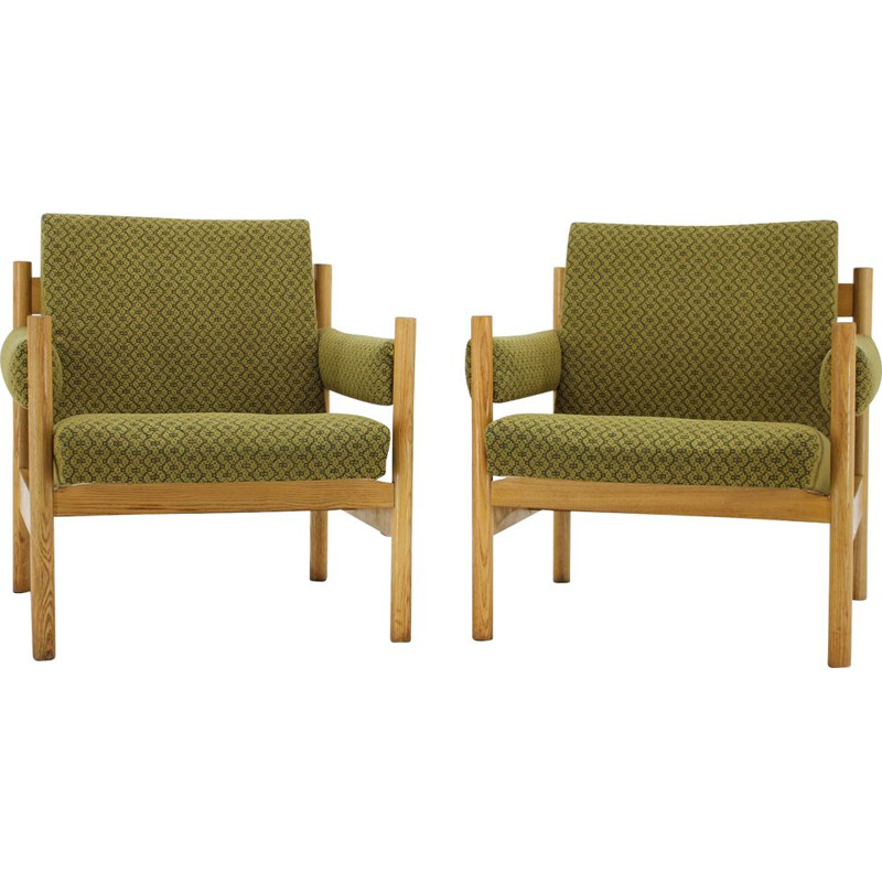 Paire de fauteuils vintage pour Dřevotvar Pardubice en tissu vert et osier 1970