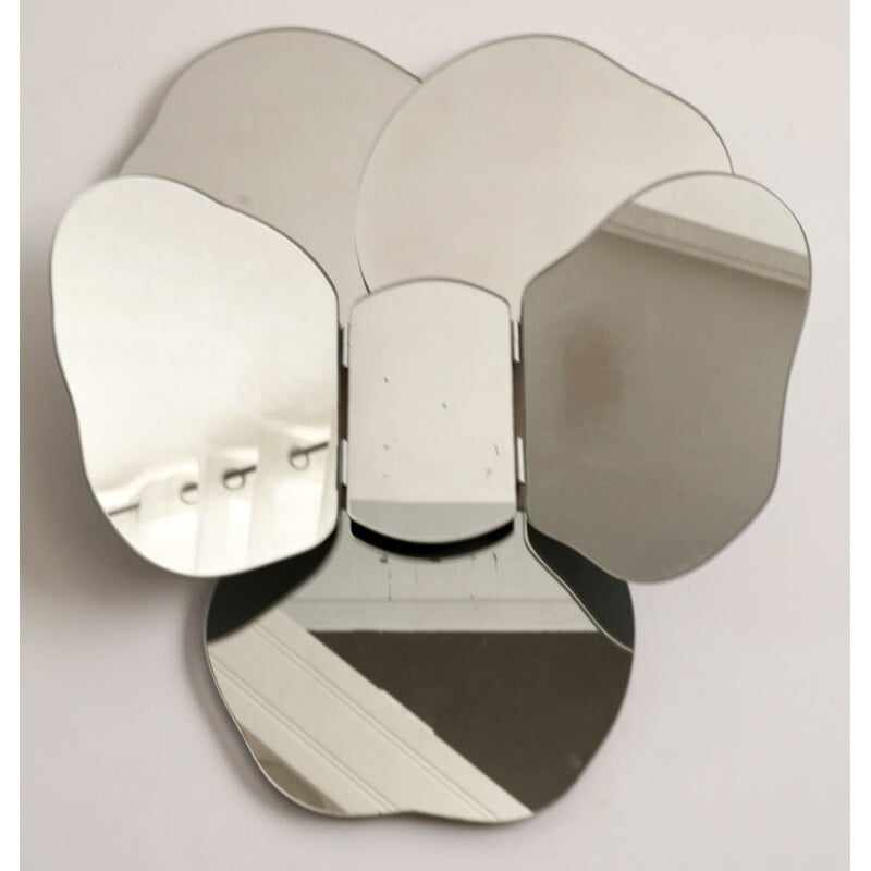 Mathias Paris' removable vintage wall mirror 1970