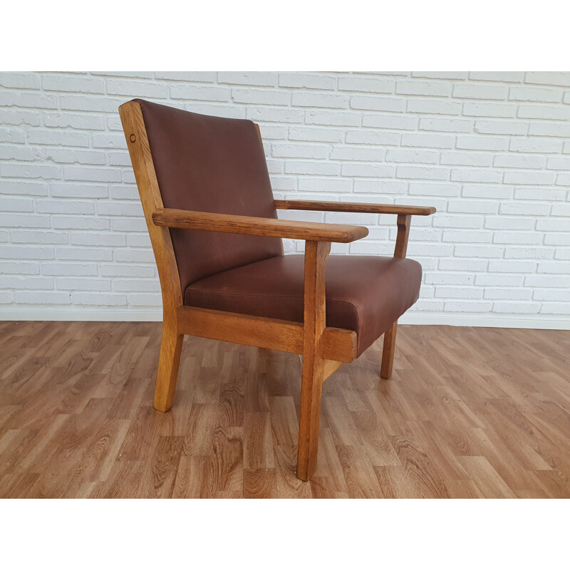 Vintage danish armchair model GE 181 by Wegner in oak and leather 1970s