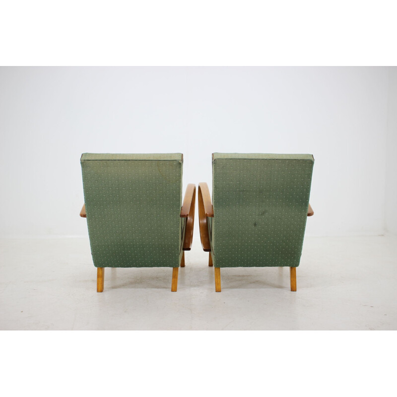 Paire de fauteuils vintage par Jindich Halabala en tissu vert 1950