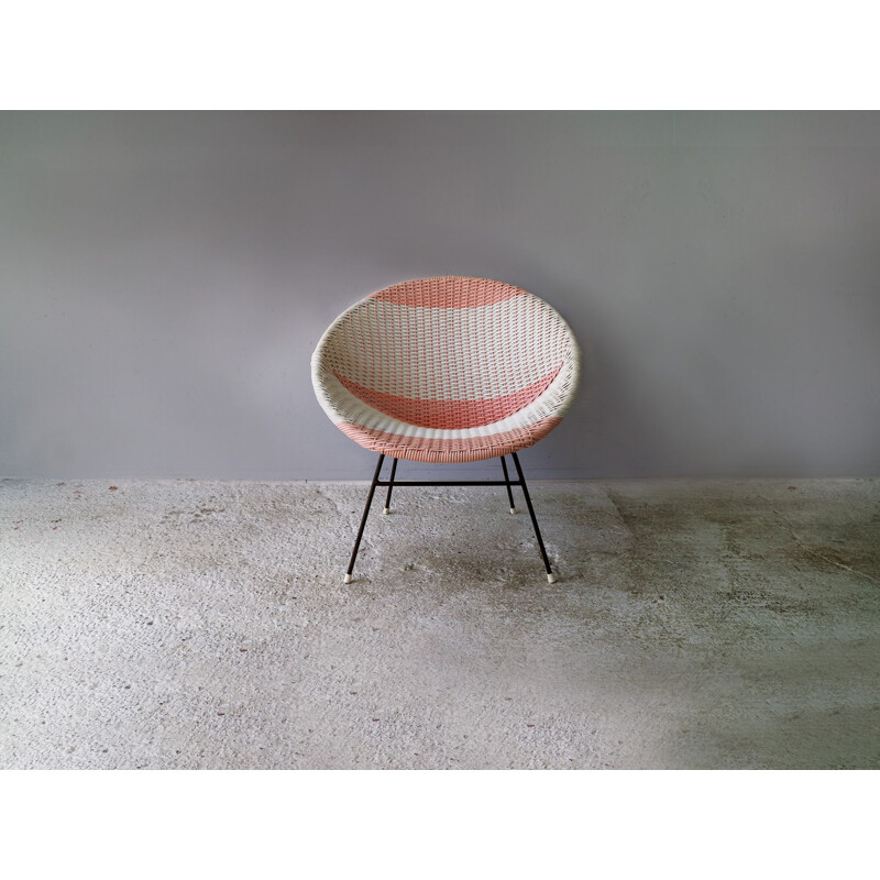 Vintage lounge chair pod shell 1960s