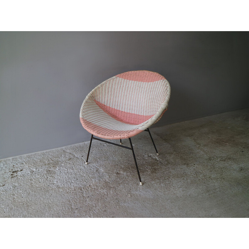 Vintage lounge chair pod shell 1960s