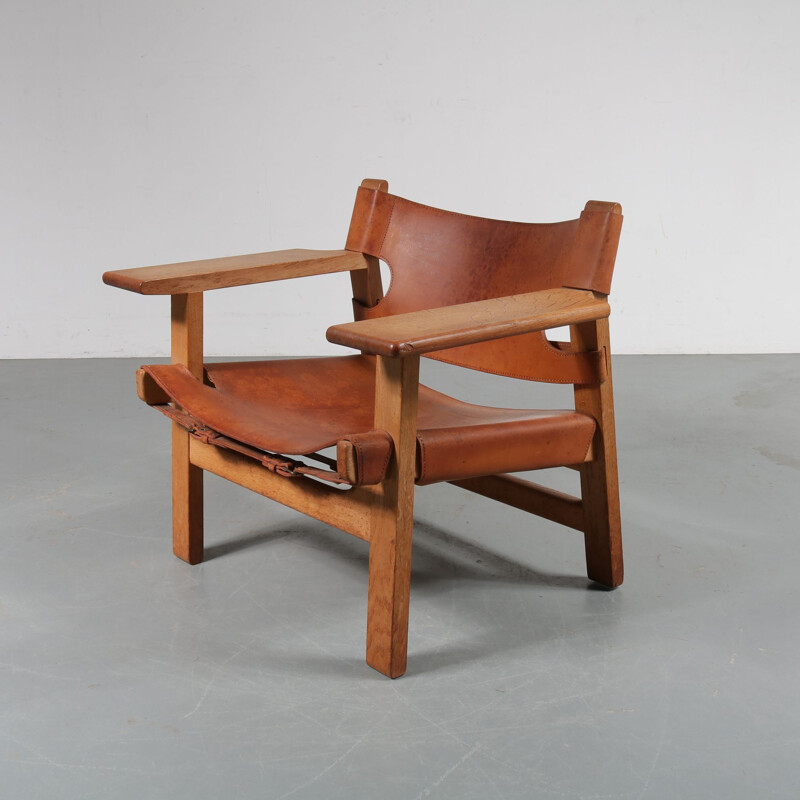 Pair of vintage Spanish chairs for Fredericia in oak and leather 1950s