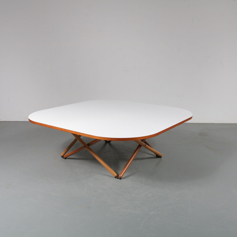 Vintage Broomstick coffee table for Alias in beech and white laminated 1970s