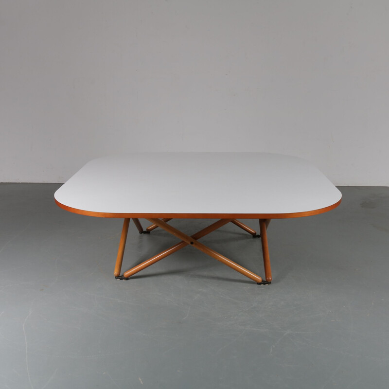 Vintage Broomstick coffee table for Alias in beech and white laminated 1970s