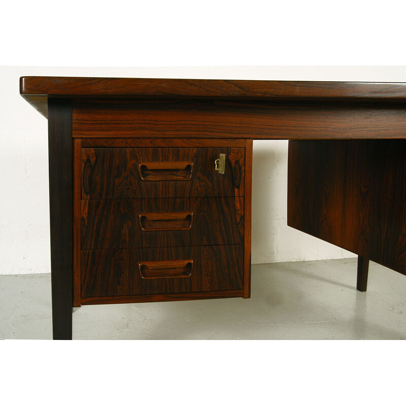 Vintage danish desk in rosewood 1960s