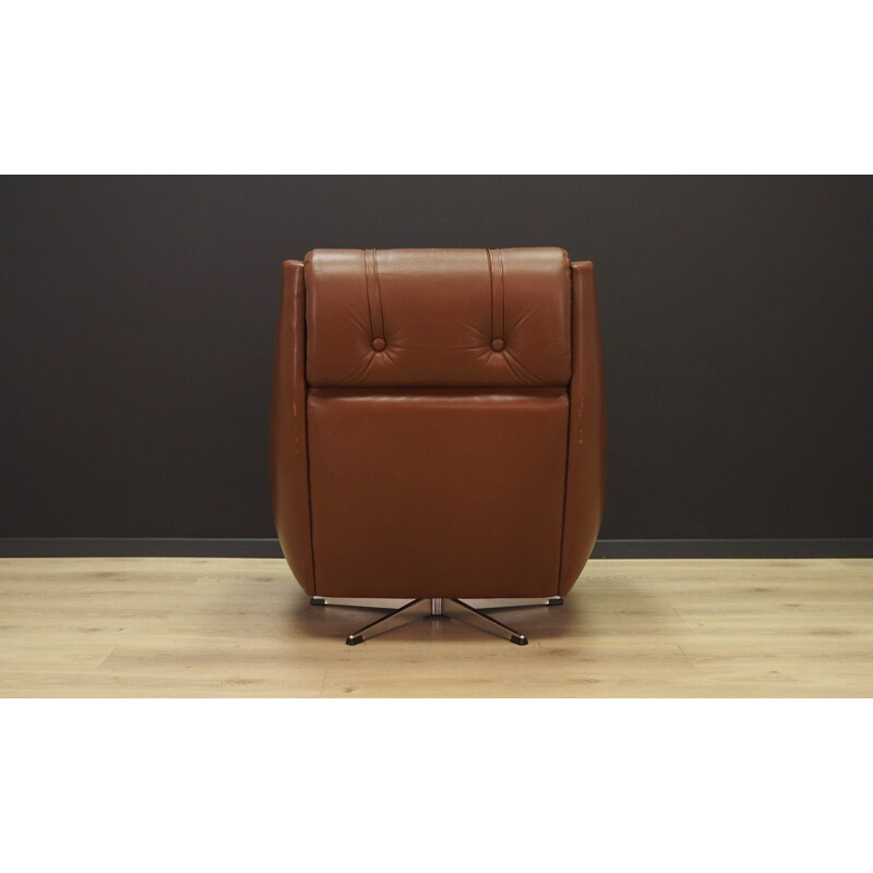 Vintage armchair in brown leather 1970s