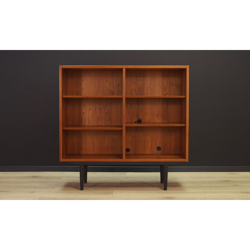 Vintage Hundevad bookcase 1970