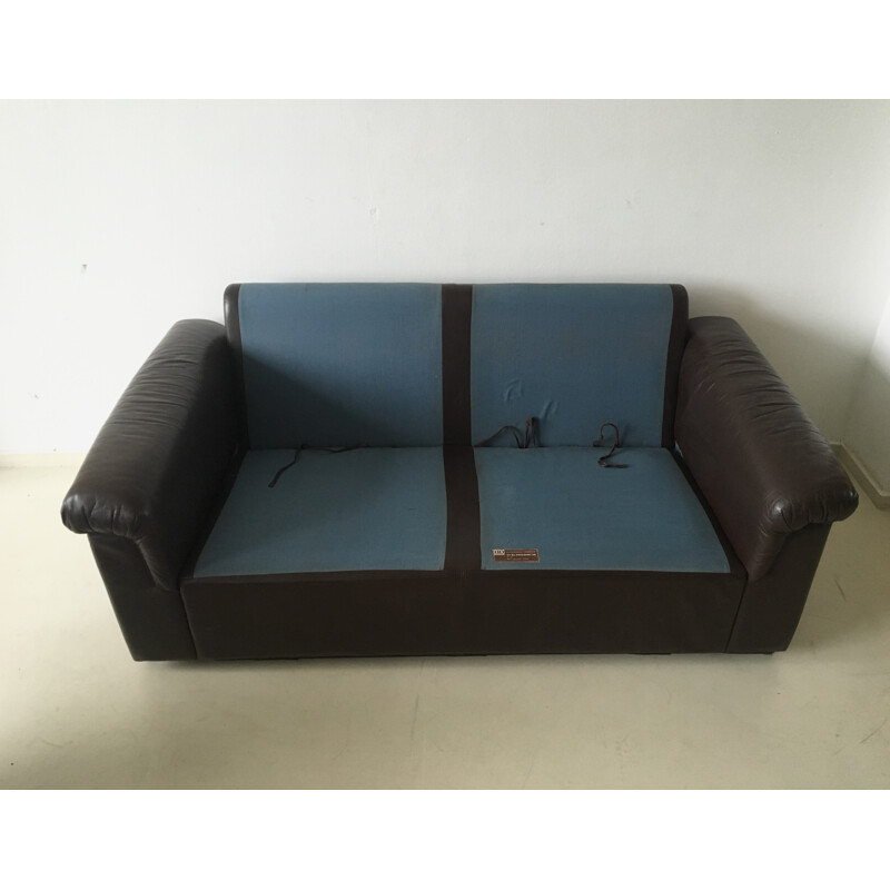 Scandinavian BD Furniture two-seat sofa in leather, Oy BJ DAHLQVIST - 1960s