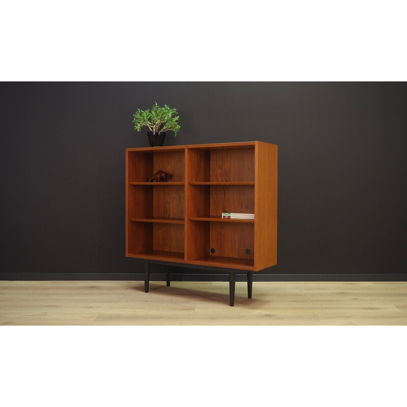 Vintage Hundevad bookcase 1970