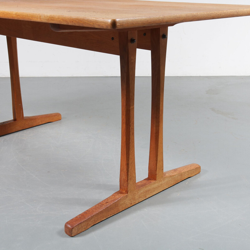 Vintage Shaker table for FDB Mobler in oakwood 1950s