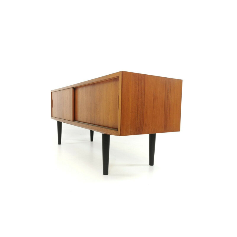 Vintage danish sideboard for Hundevad in teak 1960s