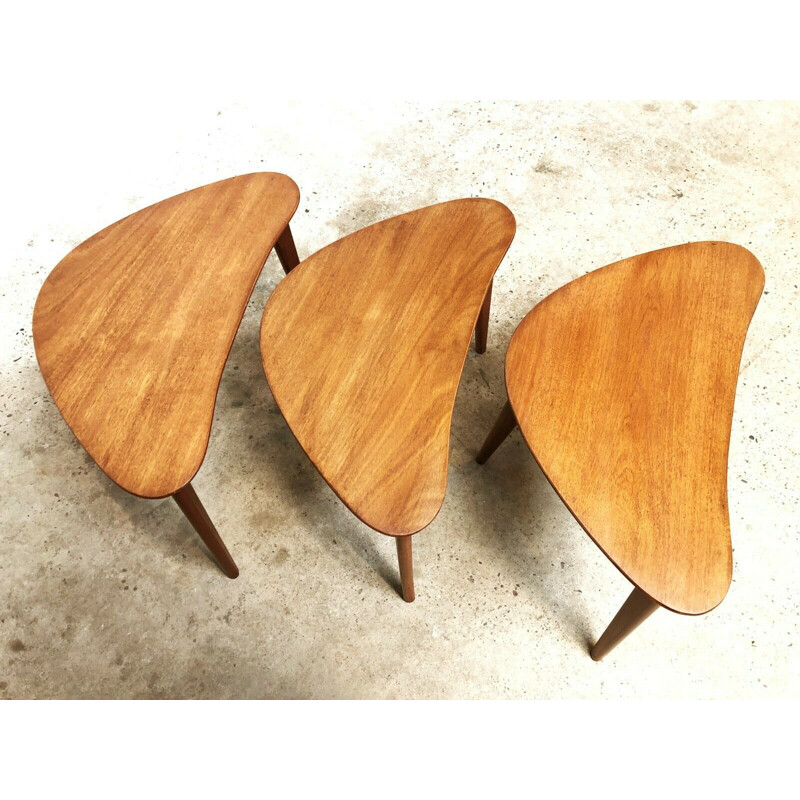 Set of 3 Boomerang coffee tables in teak
