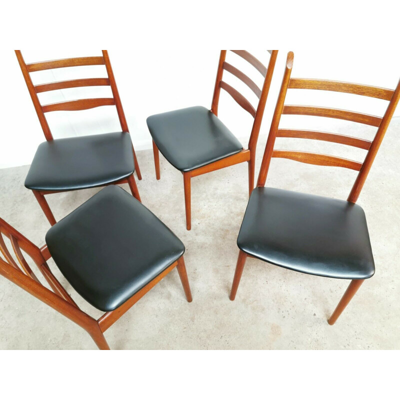 Set of 4 Vintage Danish teak dining chairs by Scantic Mobelvarerk 1960