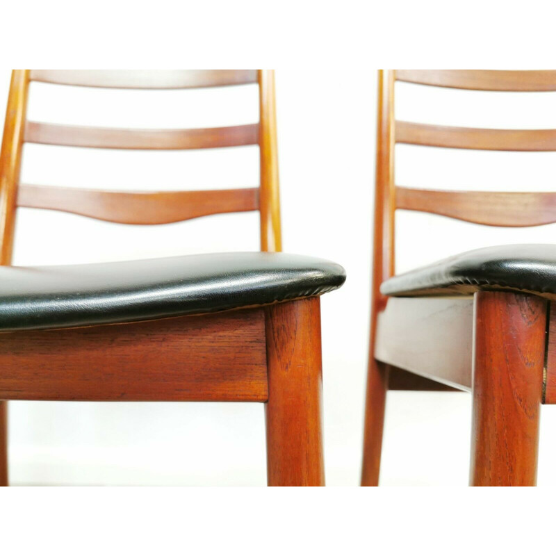 Set of 4 Vintage Danish teak dining chairs by Scantic Mobelvarerk 1960