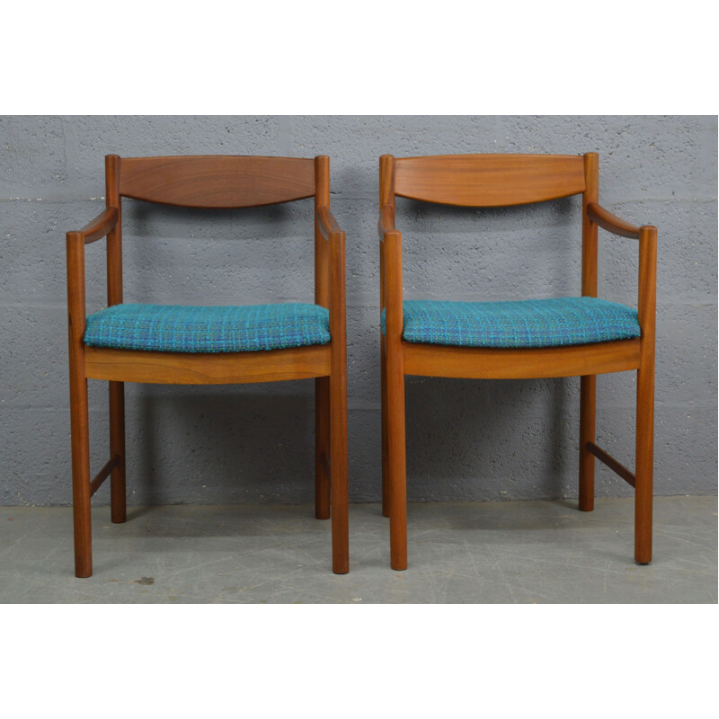 Set of 2 vintage teak chairs