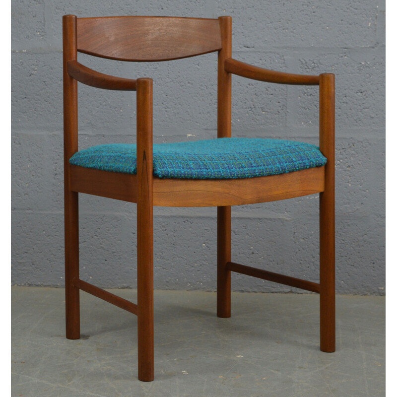 Set of 2 vintage teak chairs