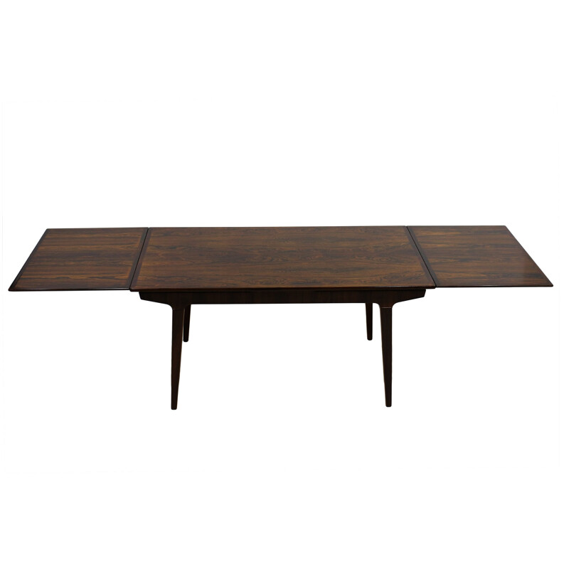 Vintage Danish dining table in rosewood