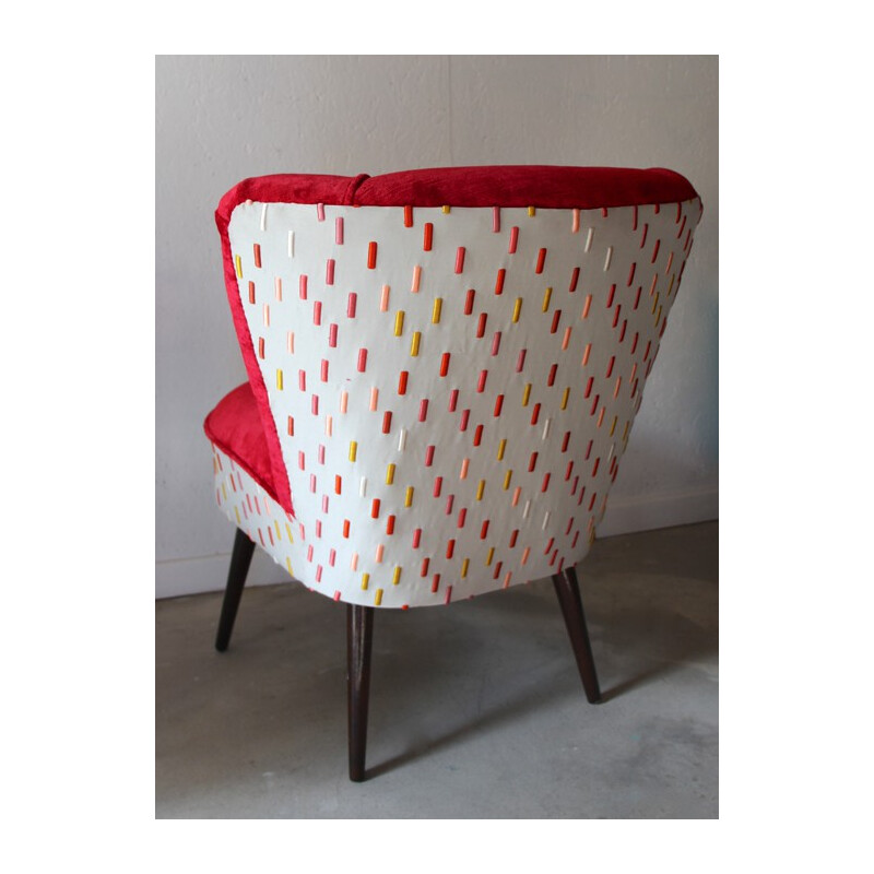 Set of two vintage armchairs in white and red fabric - 1950s
