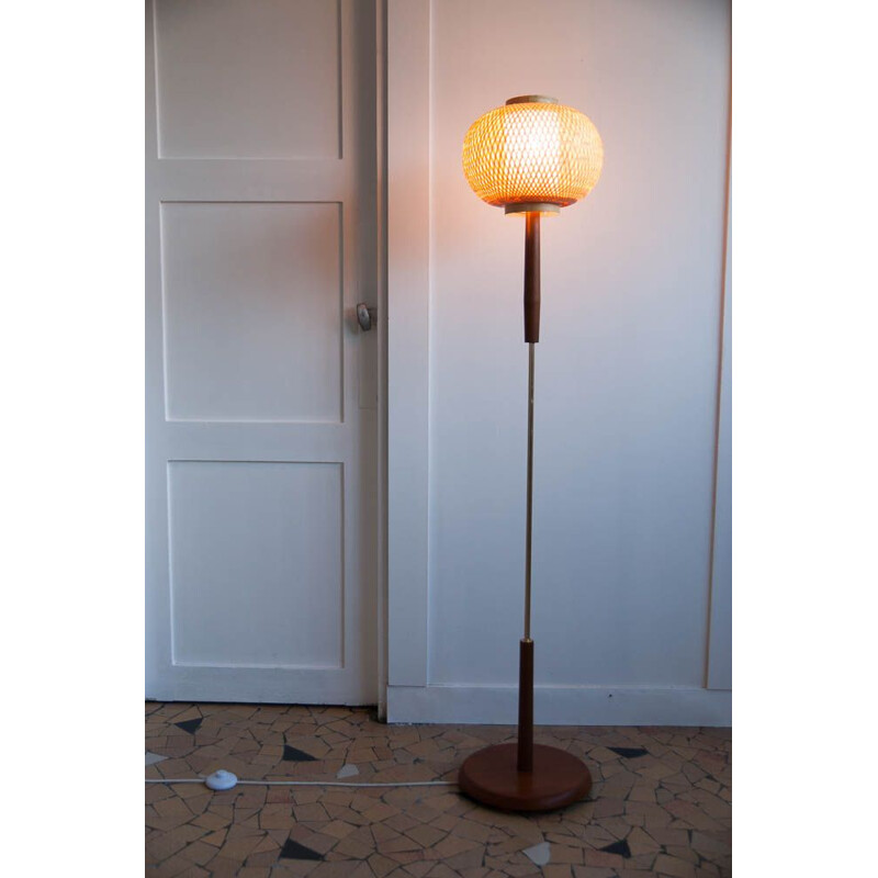 Lampadaire vintage en teck, laiton doré et rotin