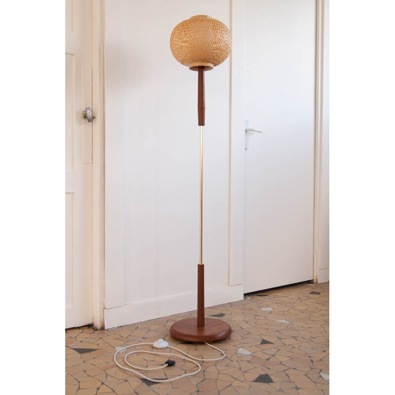 Vintage floor lamp in teak, gilded brass and rattan