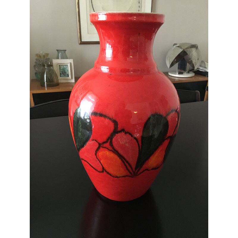Vaso vermelho vintage, 1960