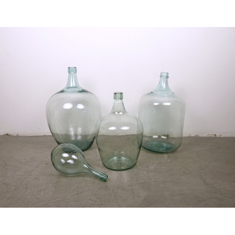 Suite de 4 vases ballon vintage en verre antique Français Dame Jeanne 1900s