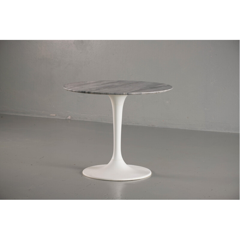 Vintage dining table round in marble, 1960