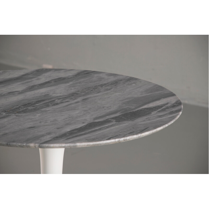 Vintage dining table round in marble, 1960