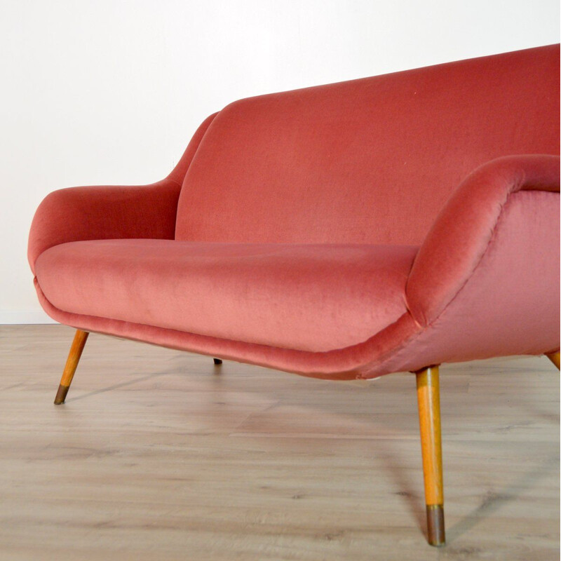 Canapé vintage hollandais en tissu rose et bois 1960