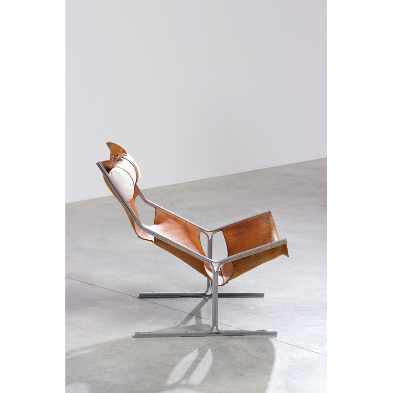 Vintage lounge chair for AP originals in leather and steel 1960s