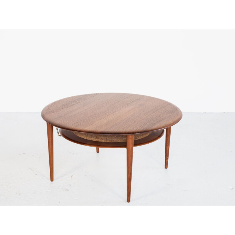 Vintage round coffee table in teak by Peter Hvidt & Orla Mølgaard for France & Søn