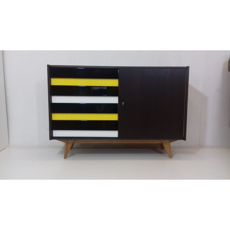 Vintage chest of drawers for Interier Praha in oak and plastic 1960s