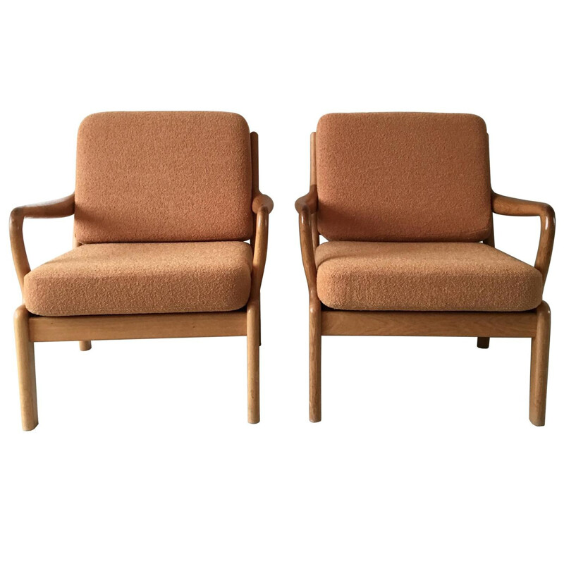 Paire de fauteuils scandinaves en teck massif et tissu orange - 1960