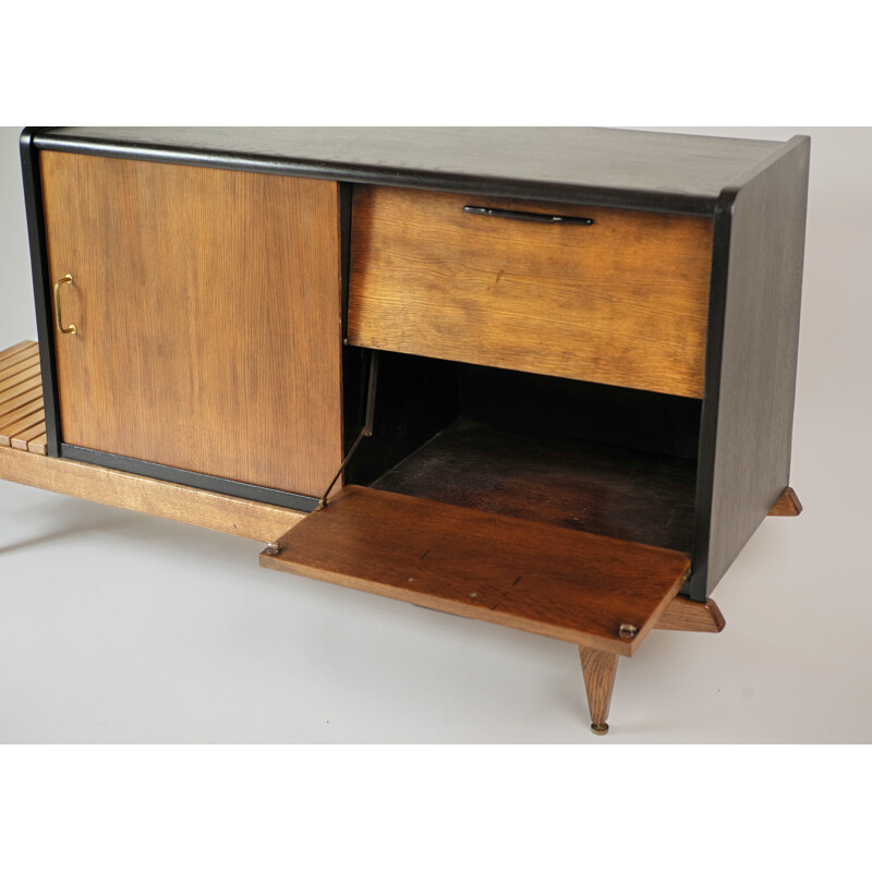 Sideboard in oakwood, beechwood and brass, Gérard GUERMONPREZ - 1950s