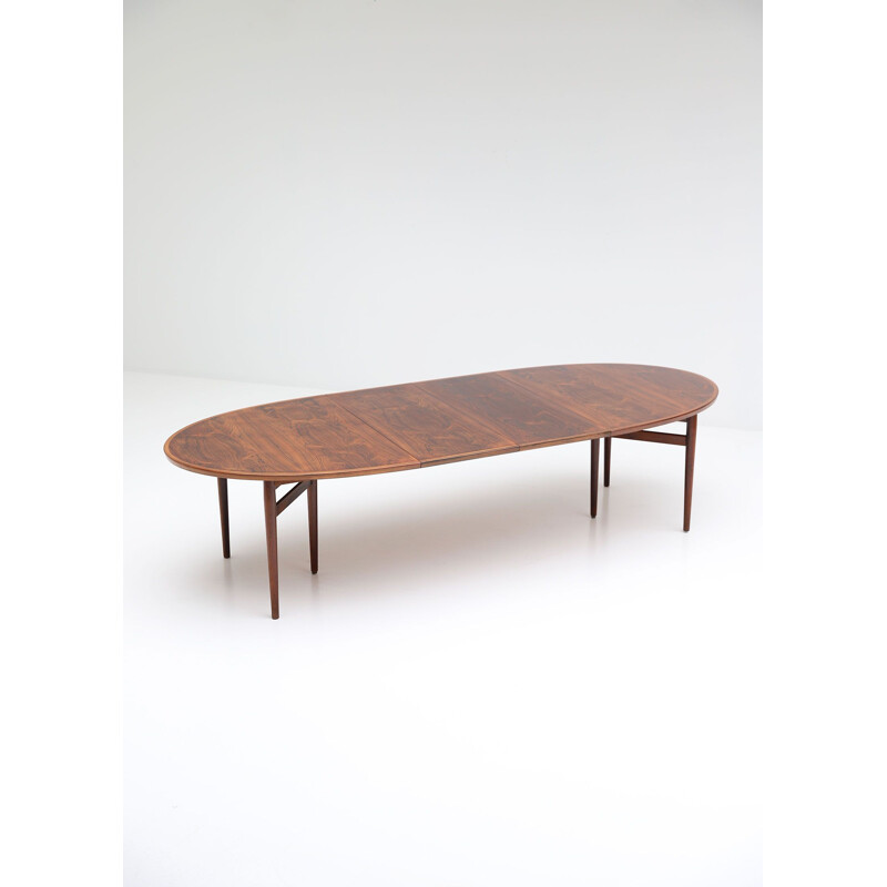 Vintage Dining Table in Rosewood by Danish designer Arne Vodder for Sibast, 1960s