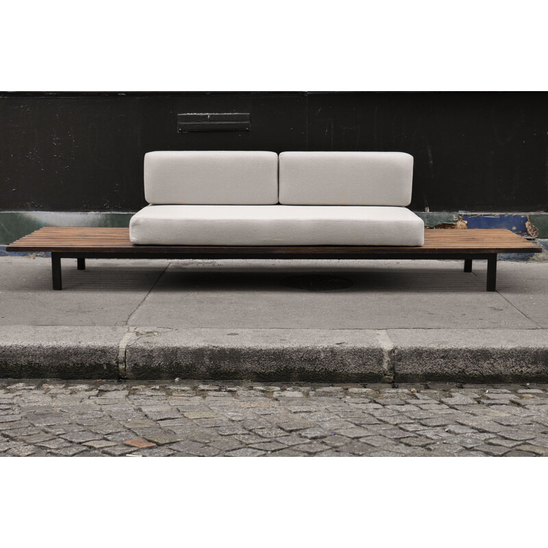 Charlotte Perriand's vintage Cansado bench in wood and white fabric 1950