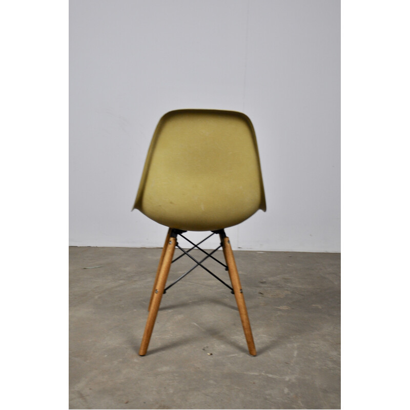 Set of 12 vintage beige DSW chairs DSW by Eames for Herman Miller 1970s