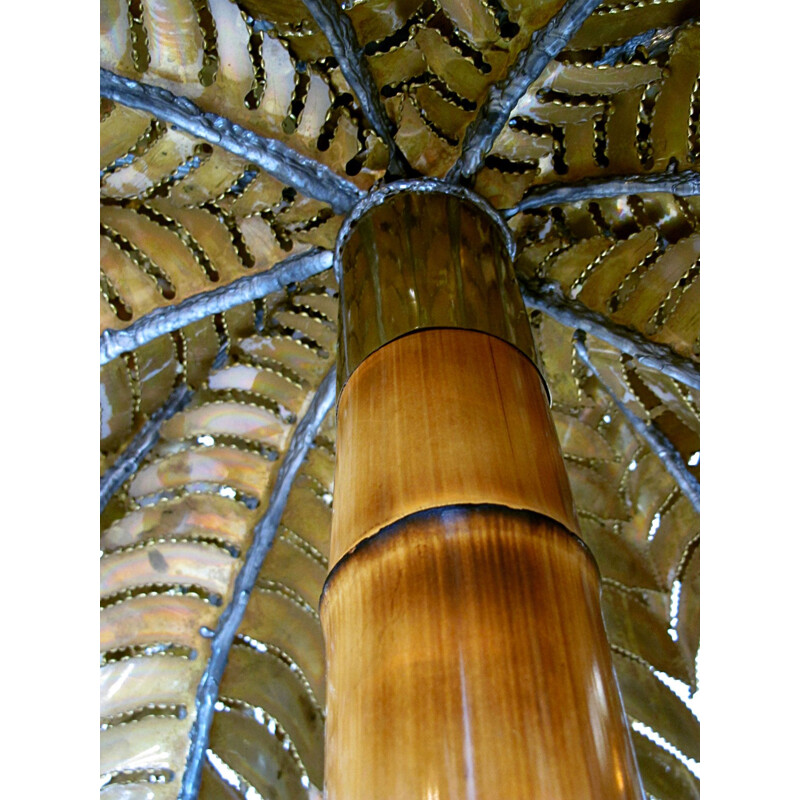 Lampadaire vintage Maison Jansen en laiton travaillé et bambou 1970