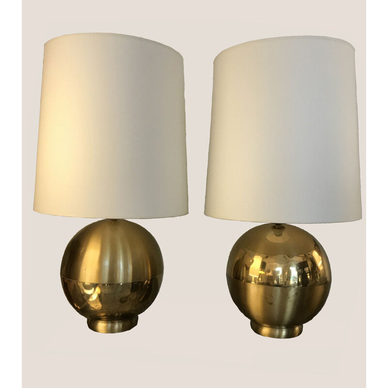 Pair of vintage ball lamps in polished, matte and shiny gold brass