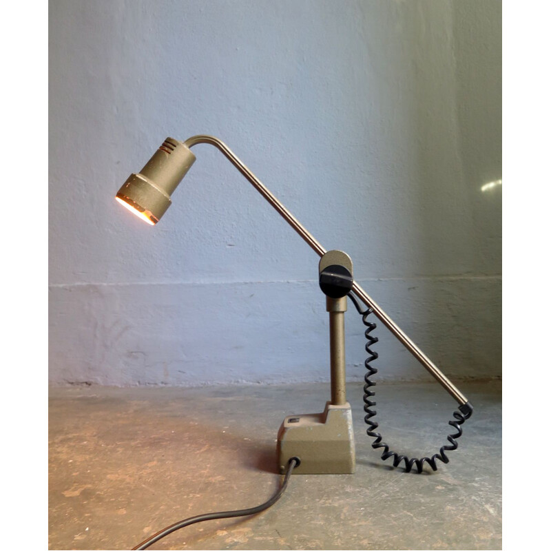 Lampe de table industrielle vintage réglable en fer et plastique, 1950