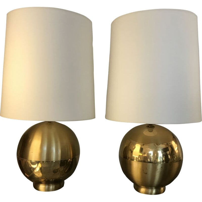 Pair of vintage ball lamps in polished, matte and shiny gold brass