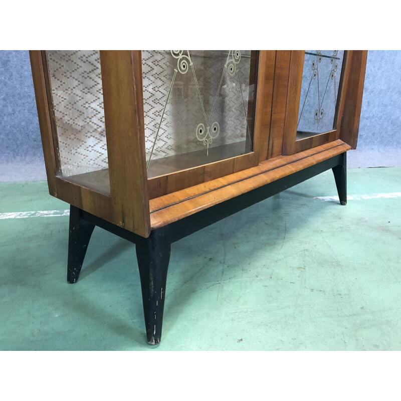 Bookcase in Walnut with window and compass feet, 1970s